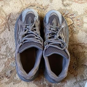 Adidas Yeezy Boost 700 V2 Geode